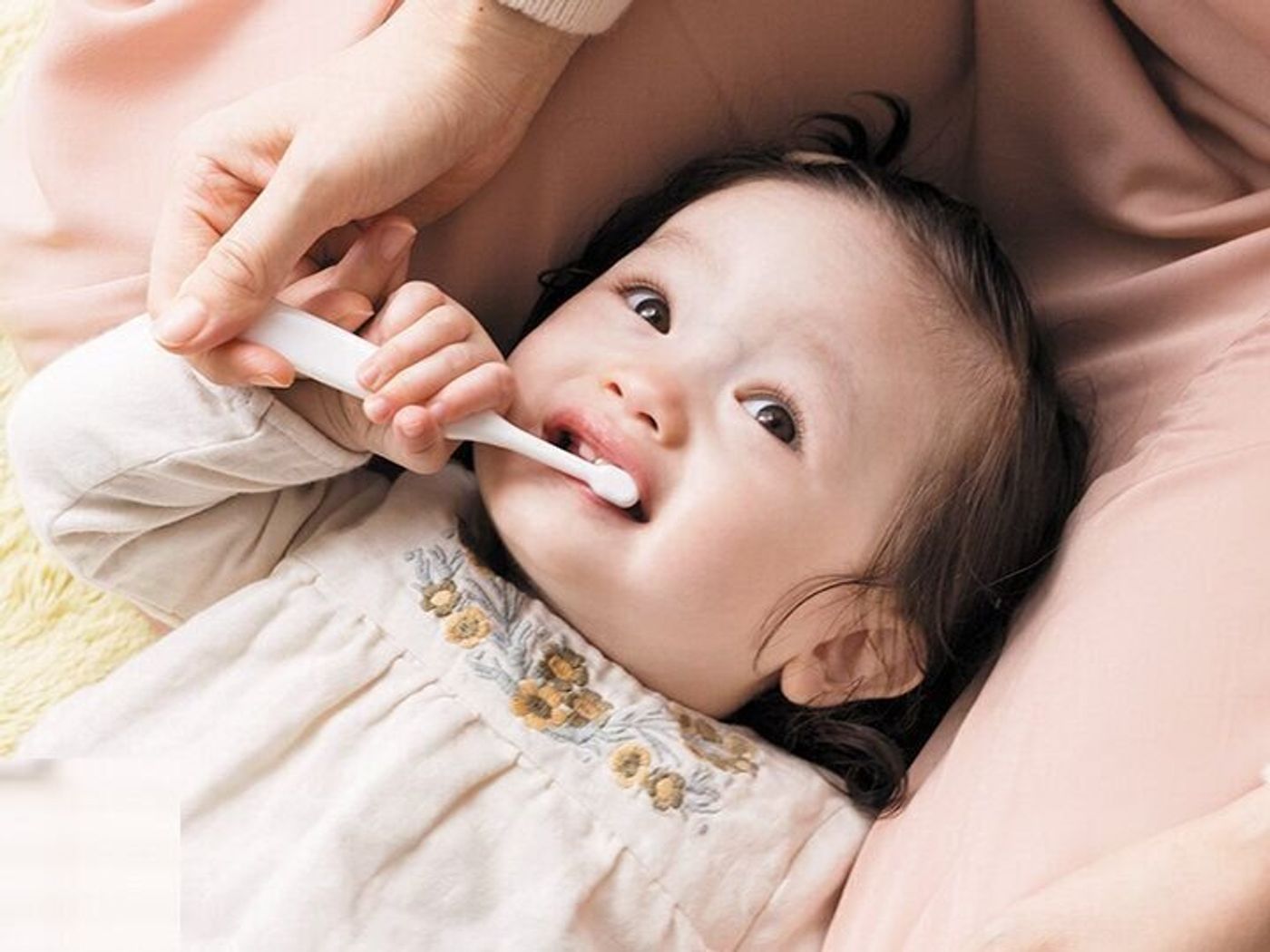 0才からの歯のケア どうすれば ケア用品何を選んだらいい たまひよ 0才からの歯のケア どうすれば ケア用品何を選んだらいい たまひよ