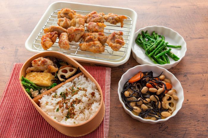 日本の木製弁当箱曲げわっぱ