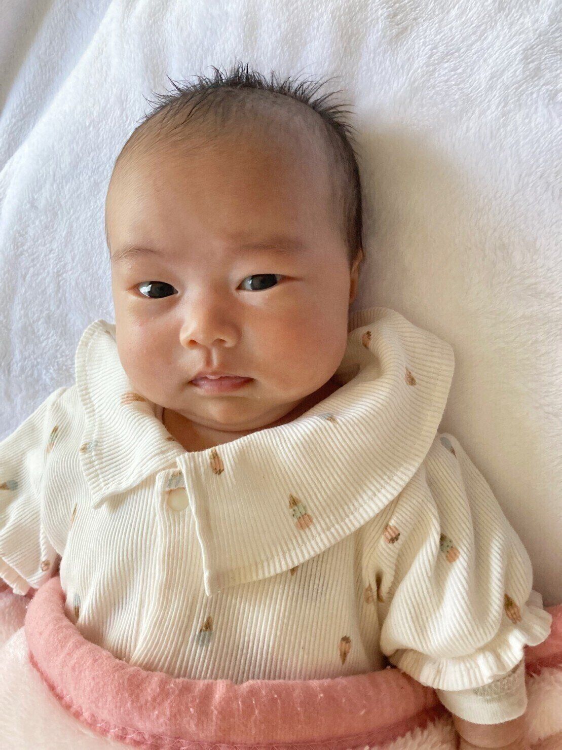 たまひよ成長日記 1カ月と14日ごろ 山本菜乃ちゃんの成長の様子 発育 発達編 たまひよ