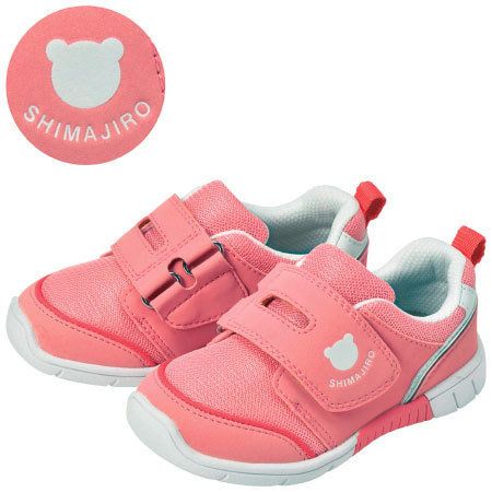 子どもの靴の選び方 フィッティングと成長につながる靴を考えよう たまひよ