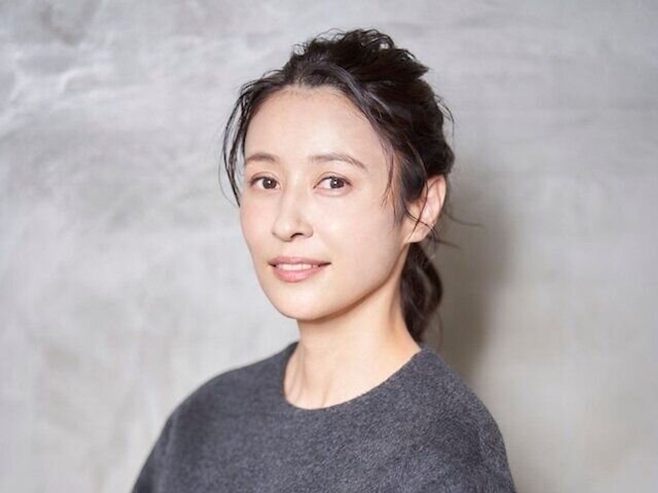 女優 水野美紀 43歳で出産 現在5歳の育児に奮闘中 女優業と子育て 忙しい毎日の時間の使い方とは たまひよ 女優 水野美紀 43歳で出産 現在5歳の育児に奮闘中 女優業と子育て 忙しい毎日の時間の使い方とは たまひよ