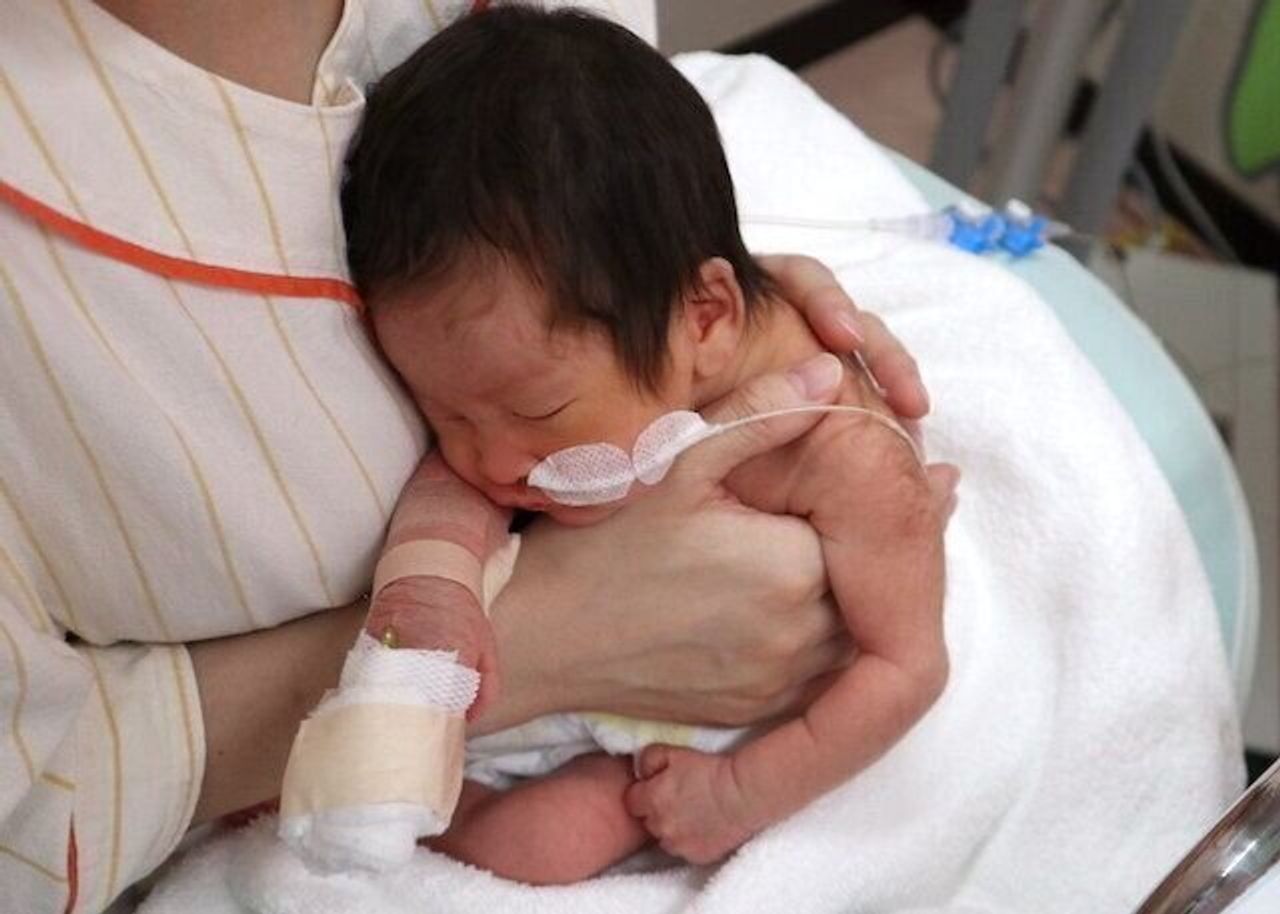 34週で早産 赤ちゃんはnicuへ入院し 面会禁止に そんな親子の愛情をつなぐ一助となったもの たまひよ 34週で早産 赤ちゃんはnicuへ入院し 面会禁止に そんな親子の愛情をつなぐ一助となったもの たまひよ