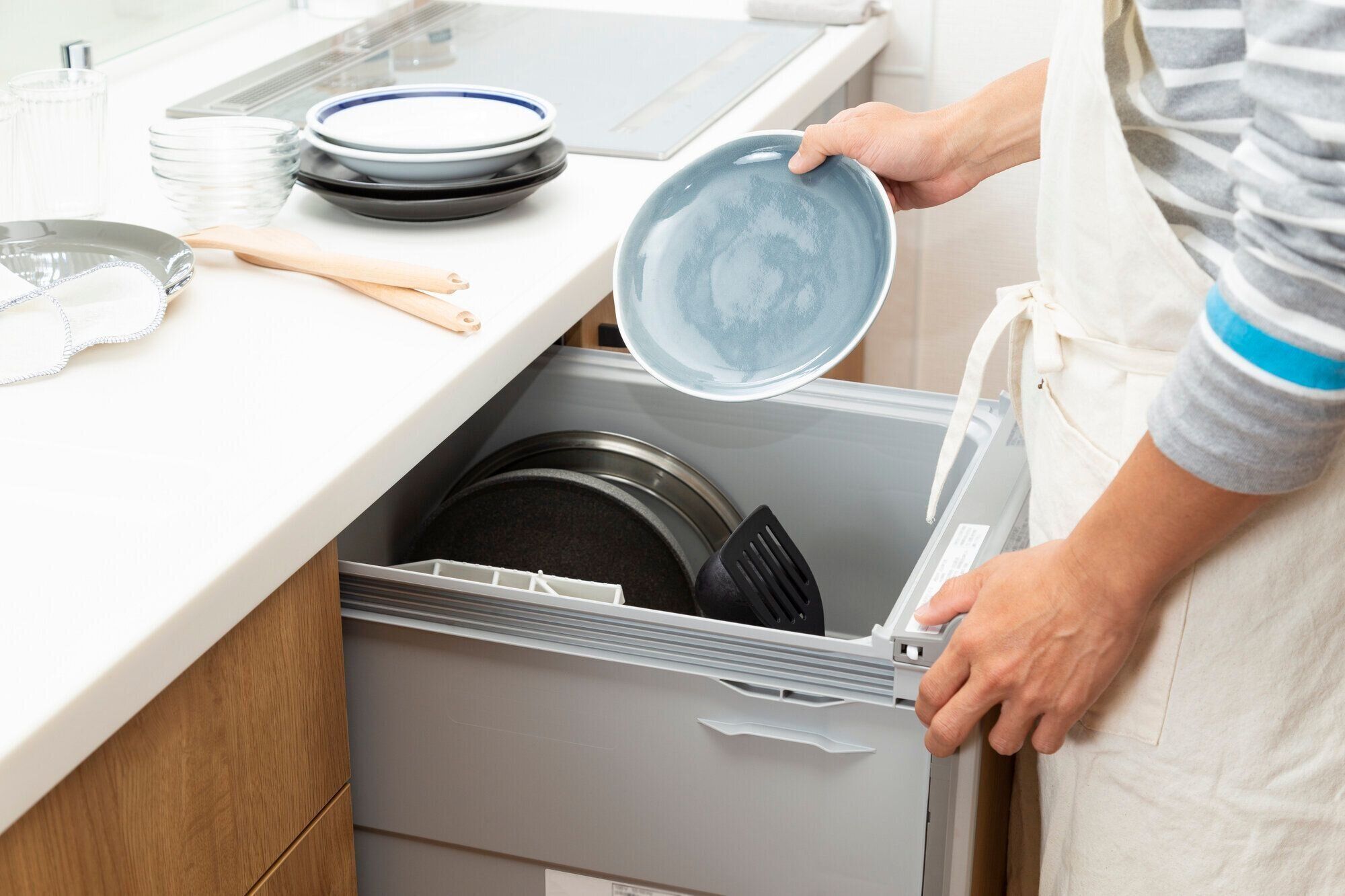 面倒な揚げ物、洗い物、肉の下処理…。省いても問題ない料理や家事は？