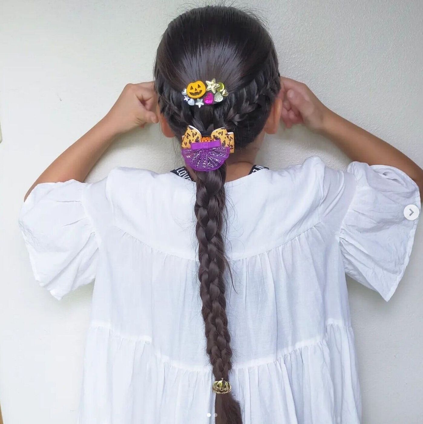 ハロウィンキッズヘアアレンジ すっきりまとまる 華やかな雰囲気に ピンなしでできる髪型4選 たまひよ ハロウィンキッズヘアアレンジ すっきりまとまる 華やかな雰囲気に ピンなしでできる髪型4選 たまひよ