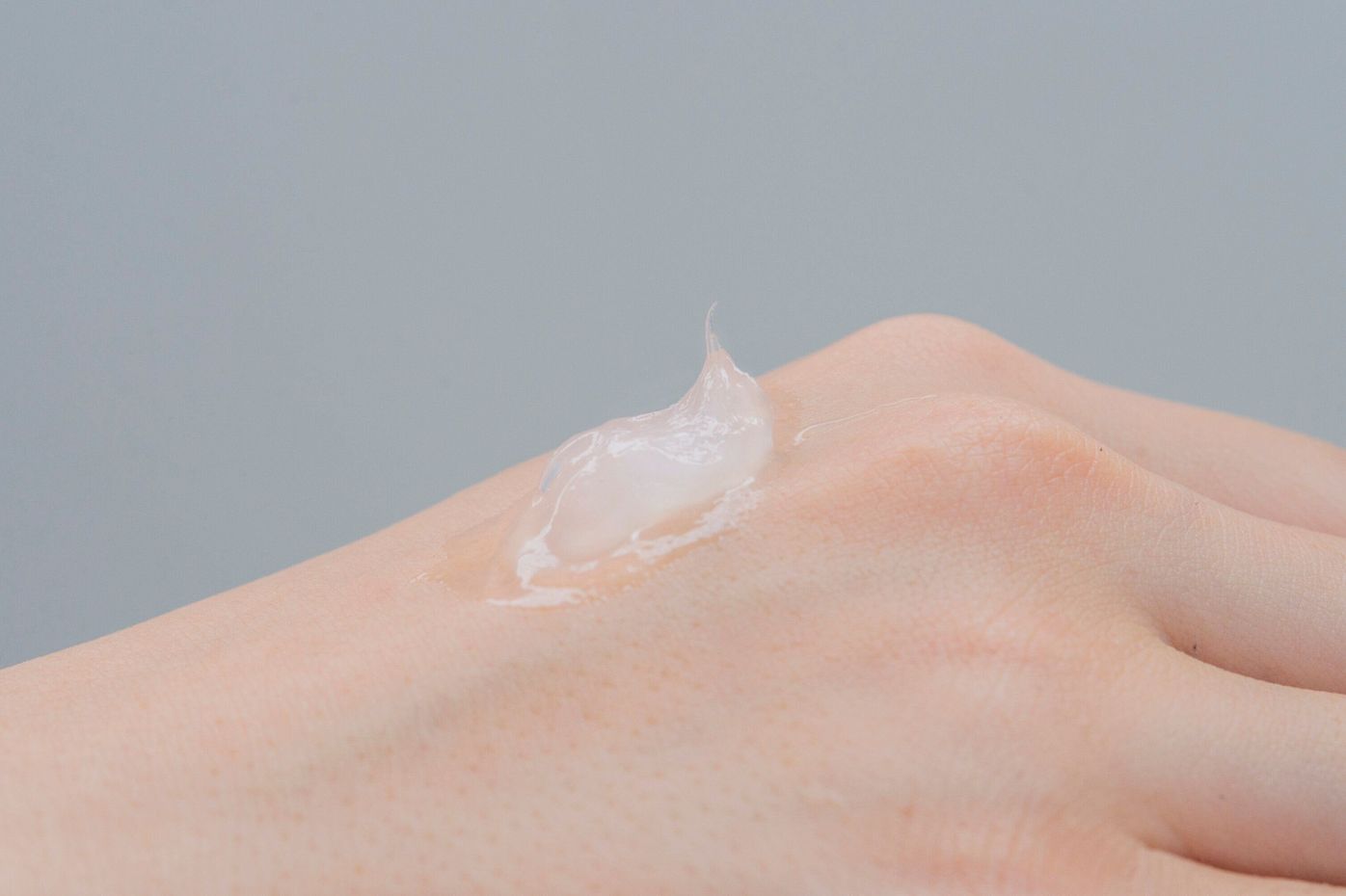 目元 口元にも使える ベタつきが少なく のびがいい医薬品のピュアワセリンって たまひよ 目元 口元にも使える ベタつきが少なく のびがいい医薬品のピュアワセリンって たまひよ