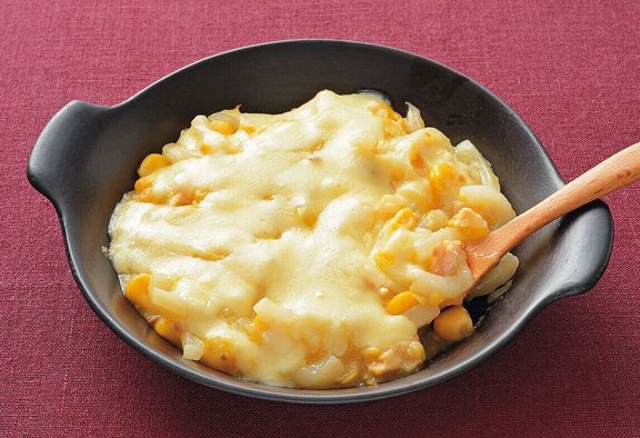 うどんと鮭のコーングラタン (離乳完了期 1才~1才6カ月ごろ)