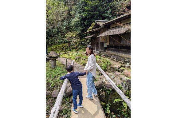 近藤さや香さんと息子さん。