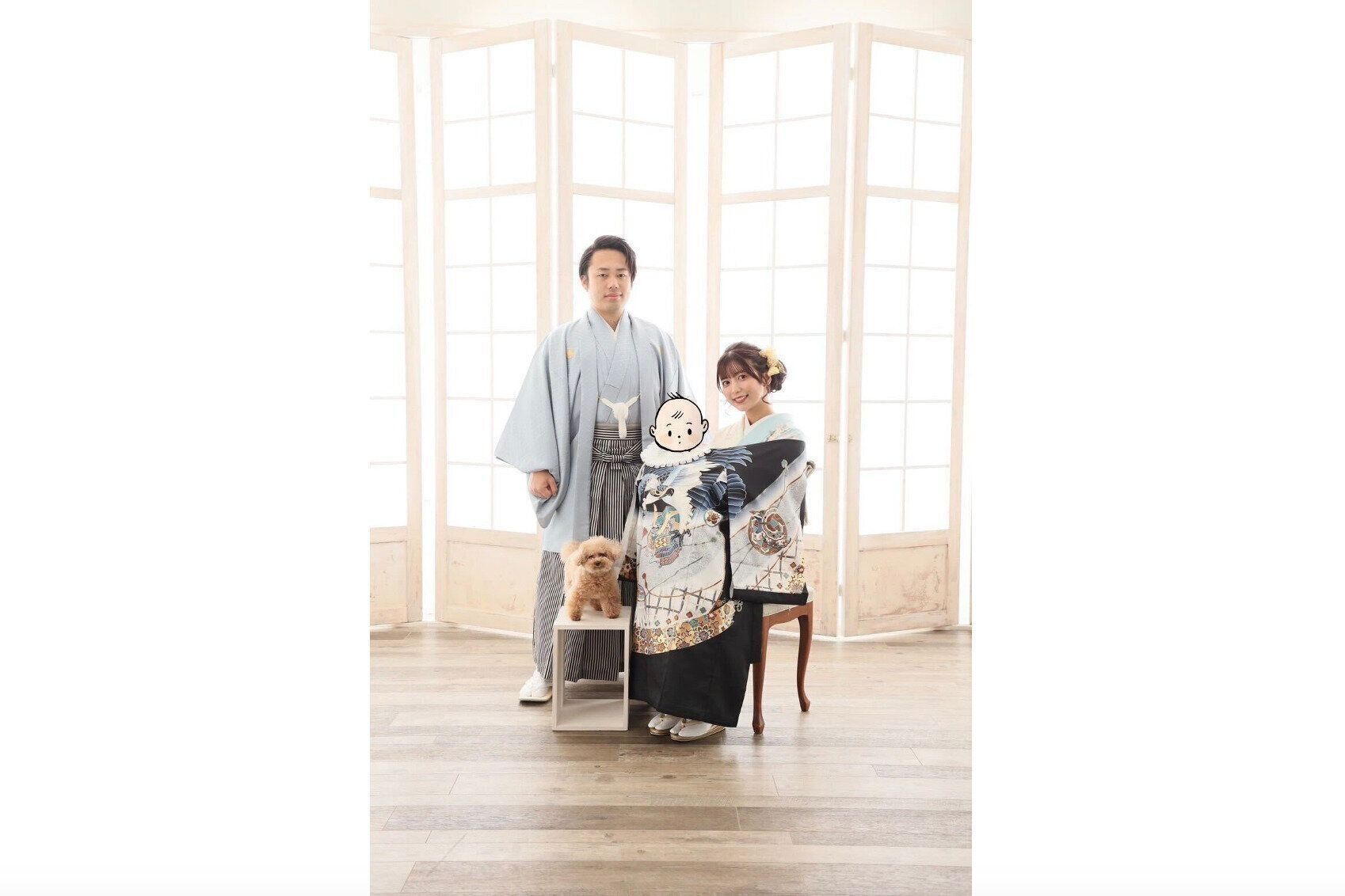 家族３人と愛犬の、初めての記念写真。父親らしい頼もしい表情のシルクロードさん。