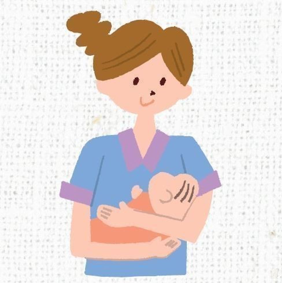 新生児のお世話 抱っこの3パターン 赤ちゃんが喜ぶ抱き方は たまひよ 新生児のお世話 抱っこの3パターン 赤ちゃんが喜ぶ抱き方は たまひよ