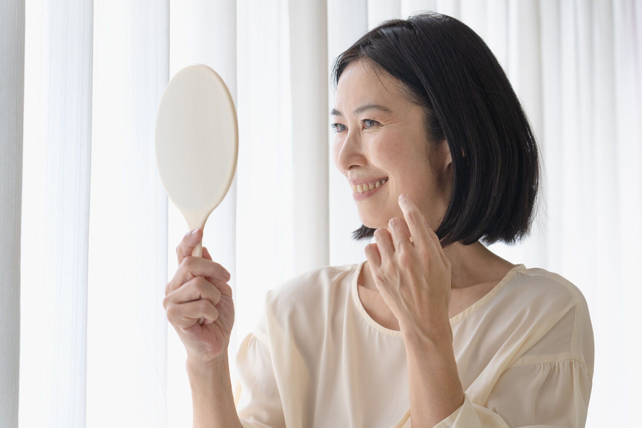 女性のスキンケアのイメージ