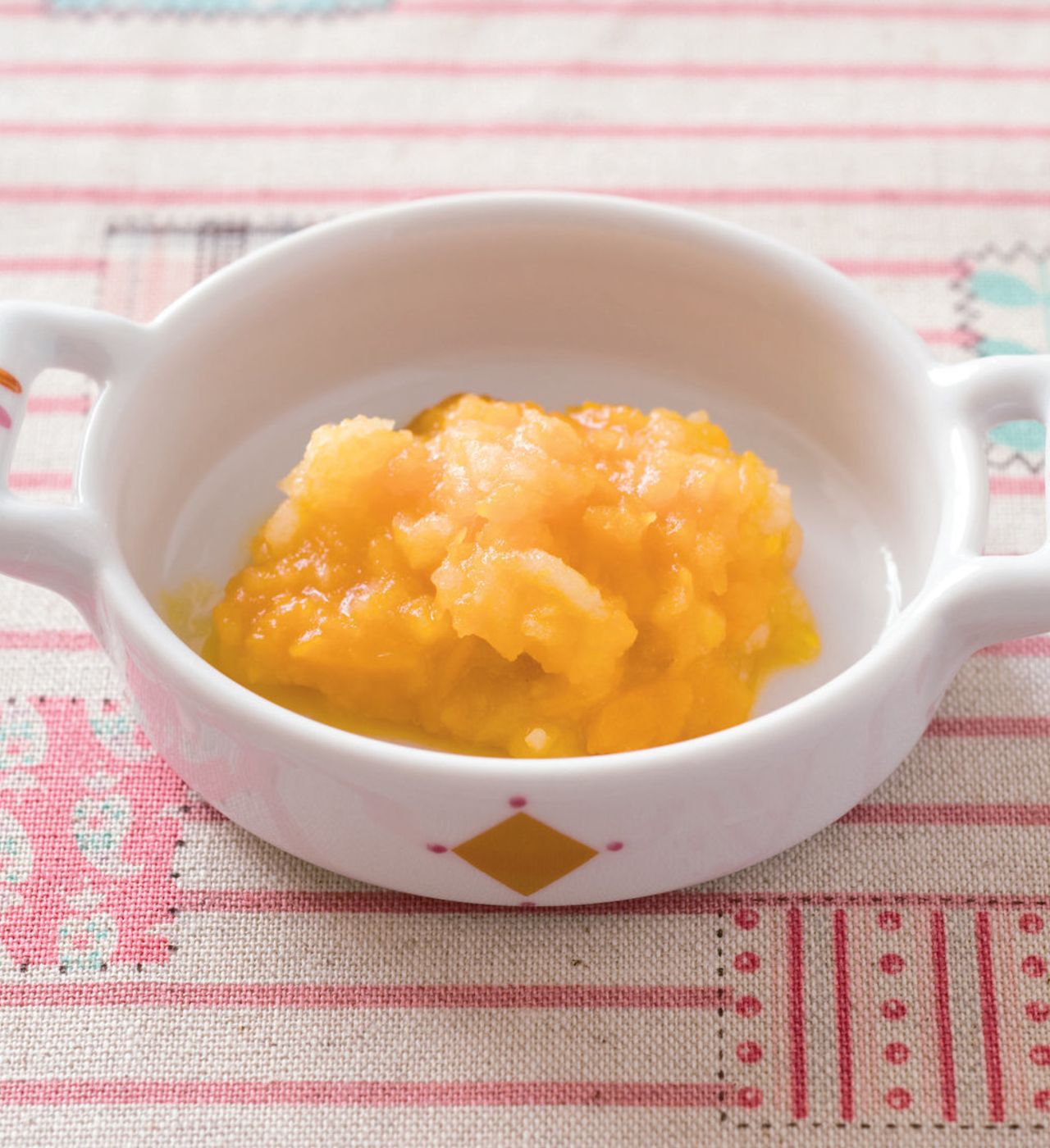 りんごとかぼちゃのマッシュ 作り方 レシピ 離乳食初期 5 6ヶ月ごろ たまひよ りんごとかぼちゃのマッシュ 作り方 レシピ 離乳食初期 5 6ヶ月ごろ たまひよ