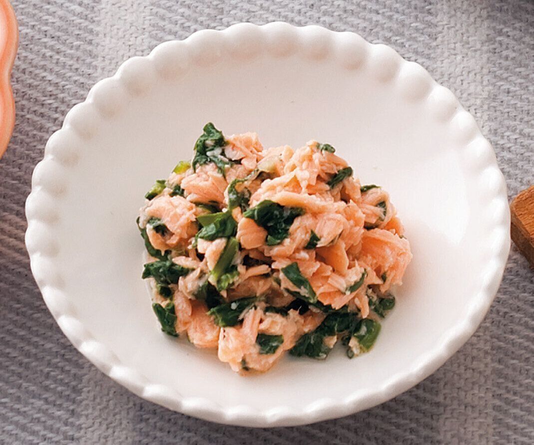 鮭とほうれん草のチーズあえ （離乳中期 7～8カ月ごろ）