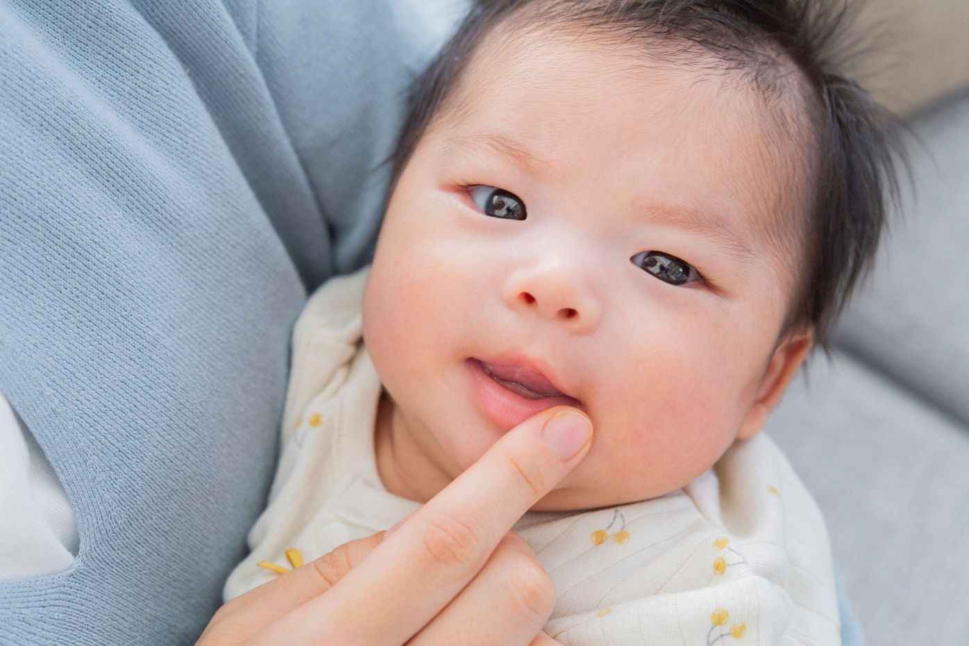 目元 口元にも使える ベタつきが少なく のびがいい医薬品のピュアワセリンって たまひよ 目元 口元にも使える ベタつきが少なく のびがいい医薬品のピュアワセリンって たまひよ