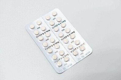 排卵前の準備に使われるホルモン剤。クロミッド、セキソビットなど。