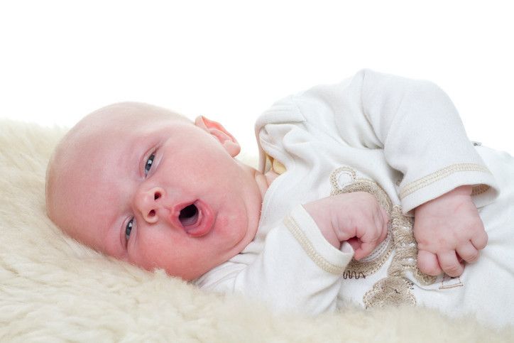 医師監修 せきが出た 赤ちゃん 0 1歳 症状別 受診の目安とホームケア たまひよ