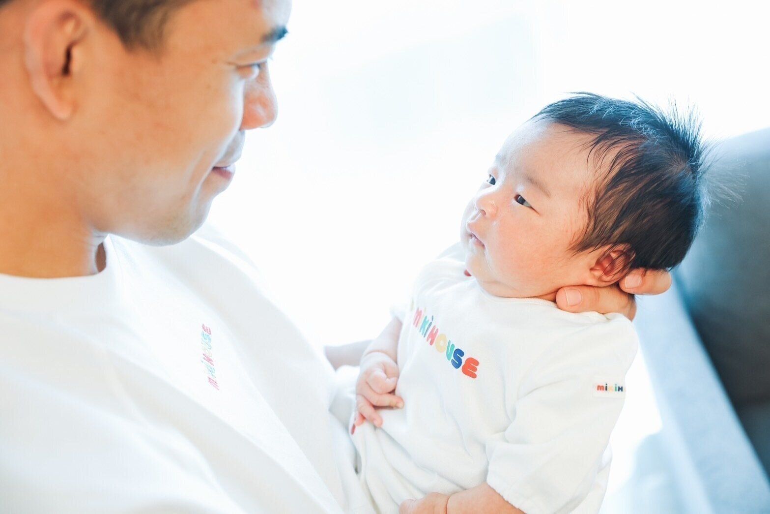 文田さんと二女。優しいパパの顔に。