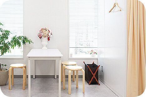 スタッフに気軽に相談できるスペースもクリニック内に用意されている