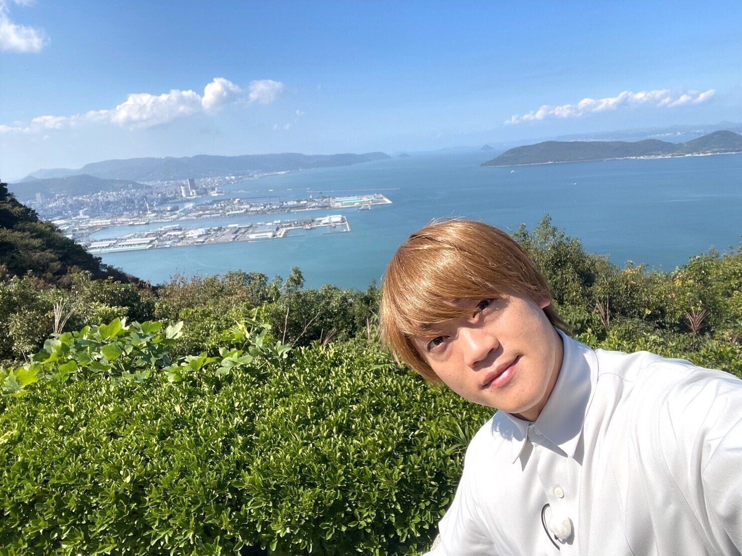 仕事で地方へ行くことも多い、おばたのお兄さん。