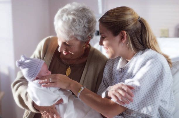 里帰り出産をしない夫婦必見 実母などのサポートを呼ぶ場合にやっておくべき５つのこと たまひよ