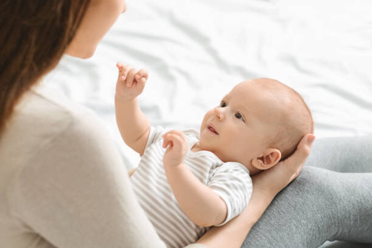 発達がゆっくりめな赤ちゃんにおすすめの 中心軸遊び って何 たまひよ 発達がゆっくりめな赤ちゃんにおすすめの 中心軸遊び って何 たまひよ