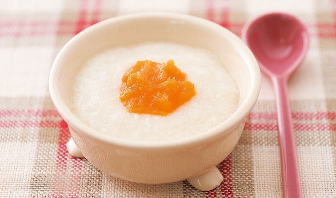 豆腐とにんじんのおかゆ（離乳初期 5～6カ月ごろ）