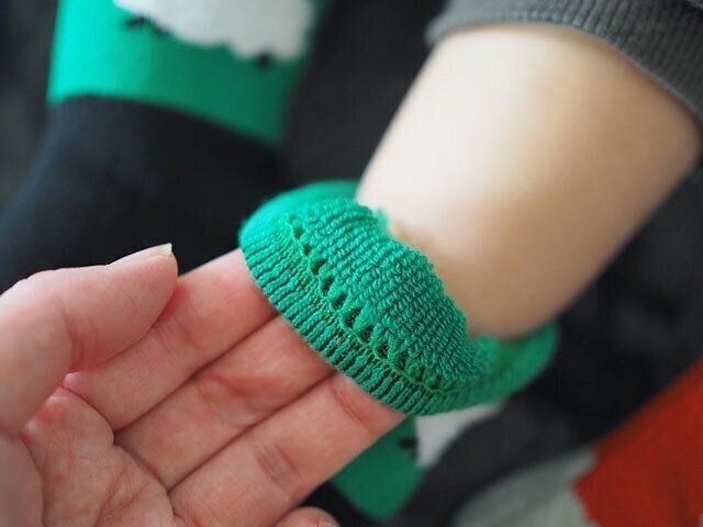 セリア　100均 オシャレ　キッズ靴下　ひつじ柄