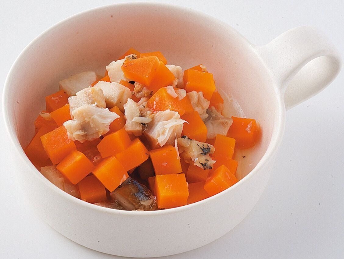 あじとにんじんのみそ煮 （離乳後期 9～11カ月ごろ）