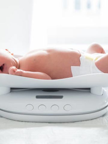 新生児 1歳までの赤ちゃんの体重はどう変わっていくの たまひよ 新生児 1歳までの赤ちゃんの体重はどう変わっていくの たまひよ