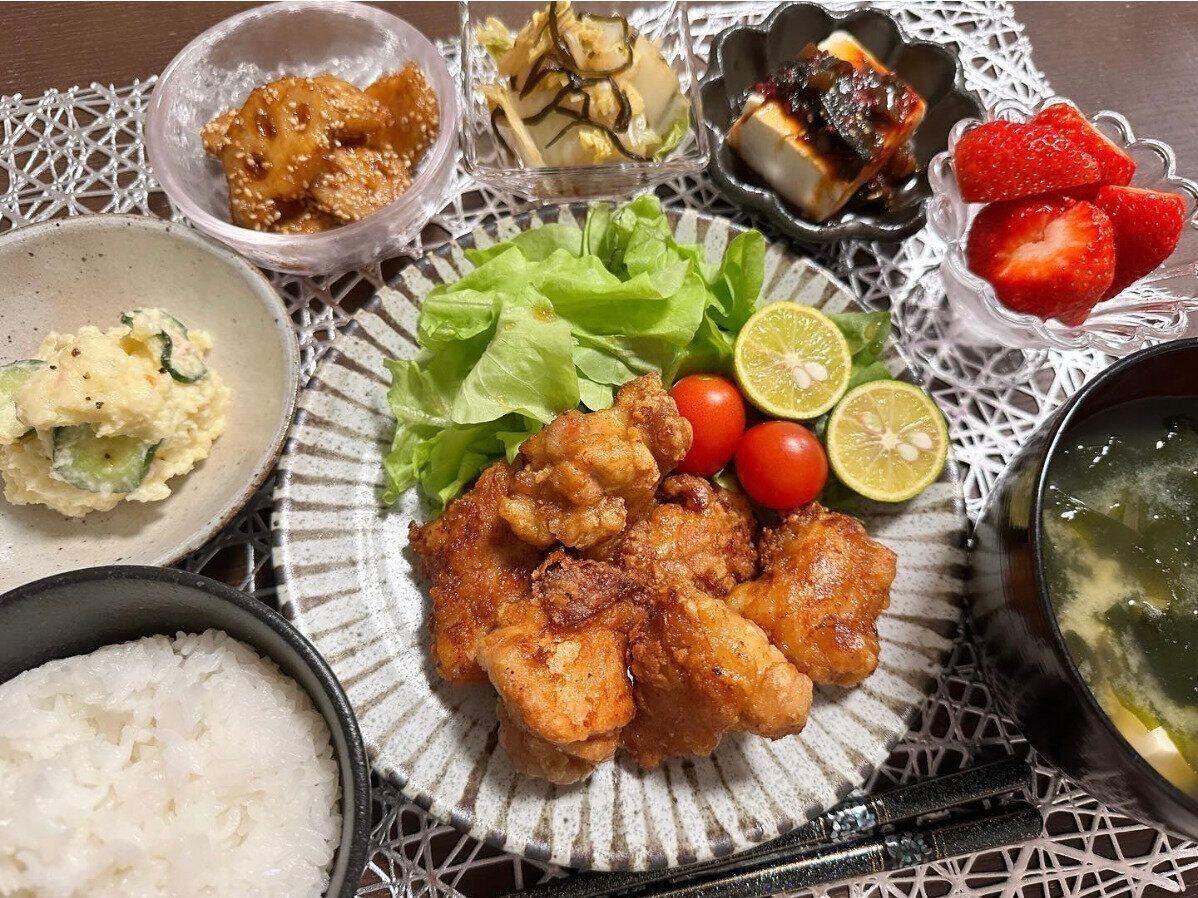 丸高さんが手作りした、夕食の１枚。