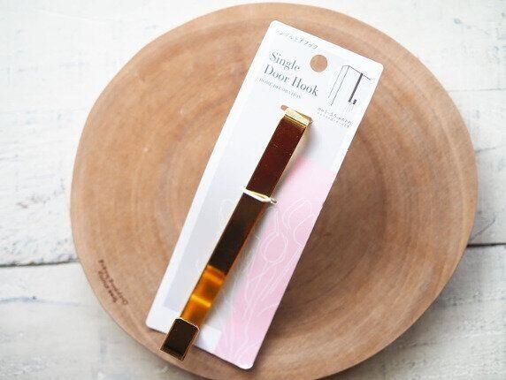 ゴールドのシングルドアフック