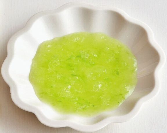 きゅうりのペースト (離乳初期 5~6カ月ごろ)