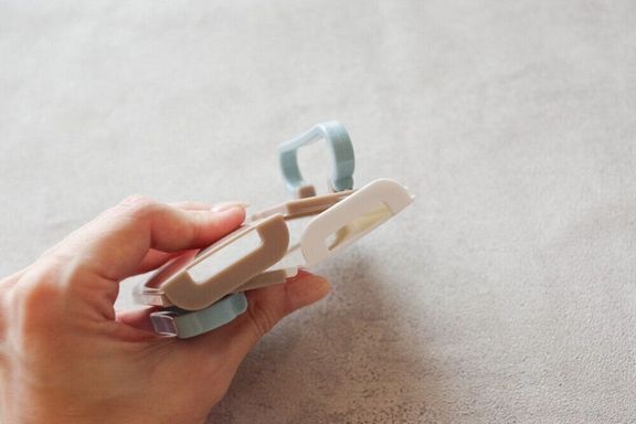 【ダイソー】うっかり汚れを防ぐ!持ってると安心な「紙パック飲料のお供」とは