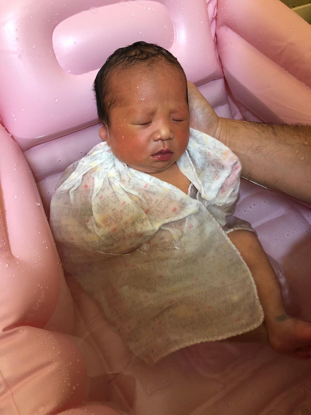 赤ちゃんの快適なバスタイムに 先輩ママがおすすめ 買ってよかったベビーバス7選 たまひよ 赤ちゃんの快適なバスタイムに 先輩ママがおすすめ 買ってよかったベビーバス7選 たまひよ