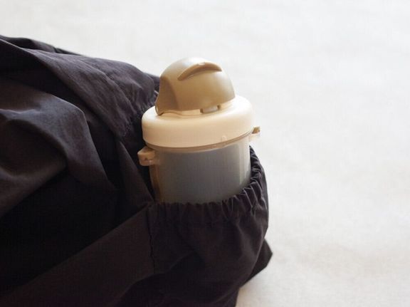 【ダイソー】330円でも安い!取っ手がたためてコンパクトな「ベビーストローマグ」