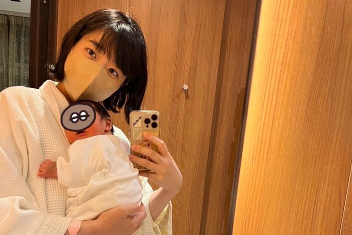 出産後、入院中の夢眠ねむさん。