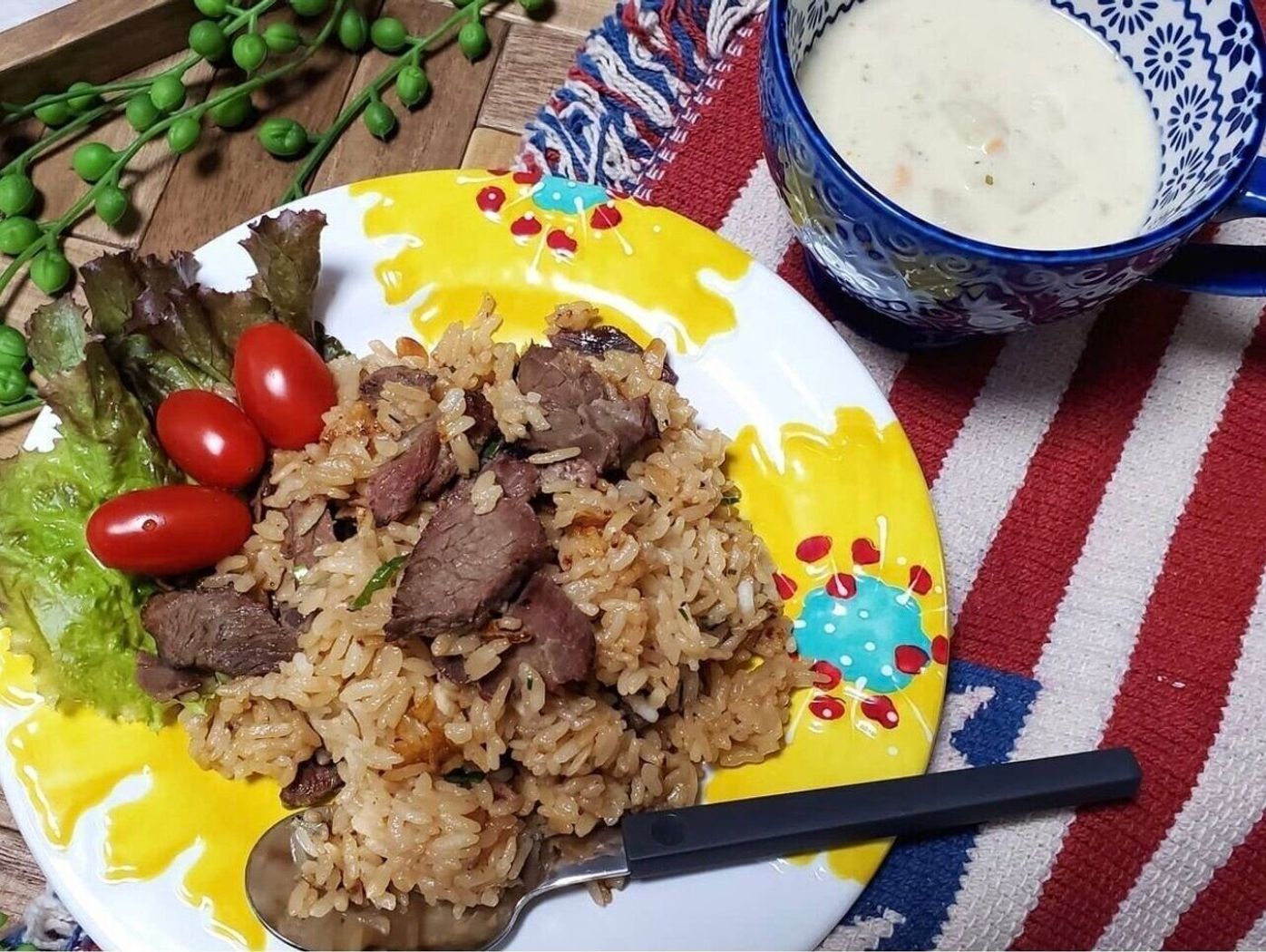 コストコで人気 ビーフガーリックライスのおすすめ食べ方5選 たまひよ コストコで人気 ビーフガーリックライスのおすすめ食べ方5選 たまひよ