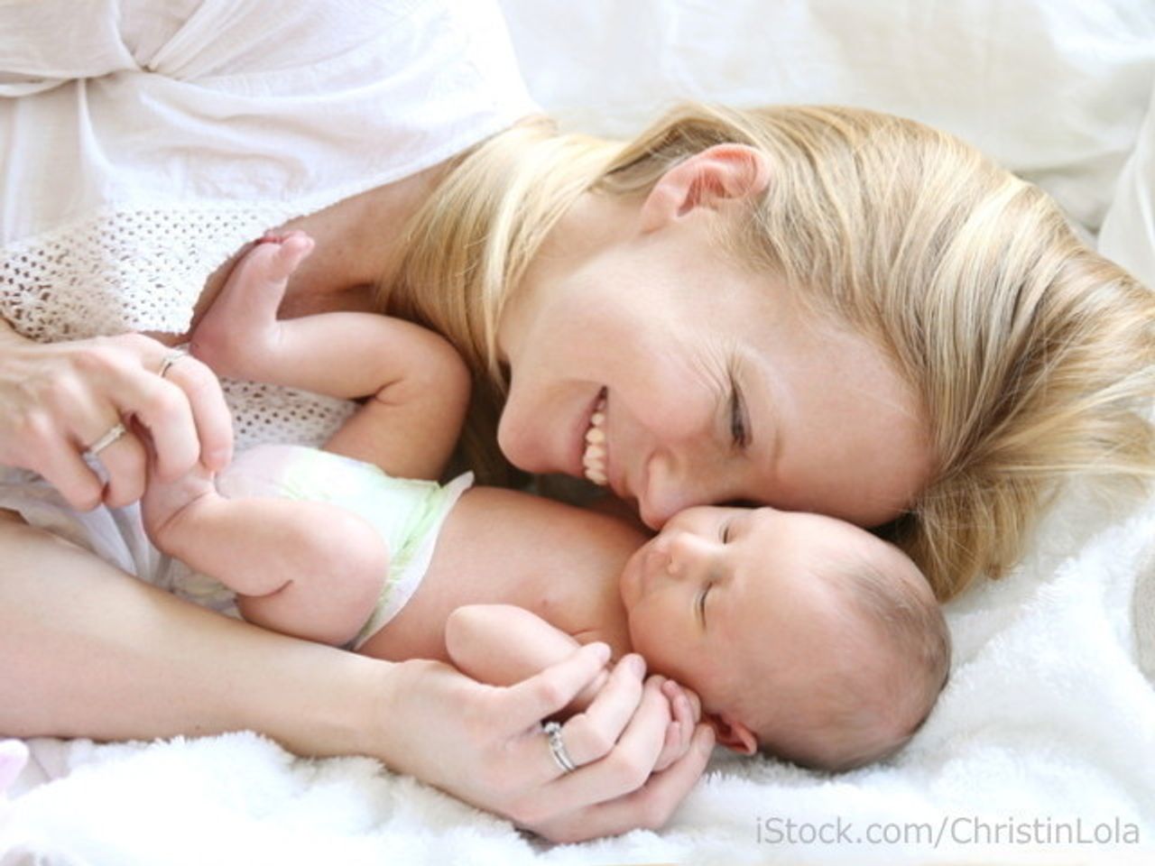 初めて育児 妊婦さんに知ってほしい 授乳の基本 と失敗しないコツ たまひよ 初めて育児 妊婦さんに知ってほしい 授乳の基本 と失敗しないコツ たまひよ