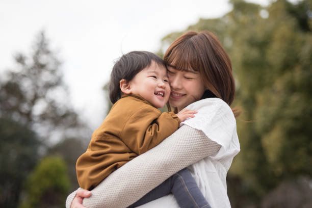 子どもの脳 自尊心が育つほめ方 耳打ち効果 って たまひよ