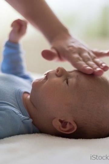 赤ちゃん 新生児 がけいれんを起こしたとき考えられる病気は たまひよ 赤ちゃん 新生児 がけいれんを起こしたとき考えられる病気は たまひよ