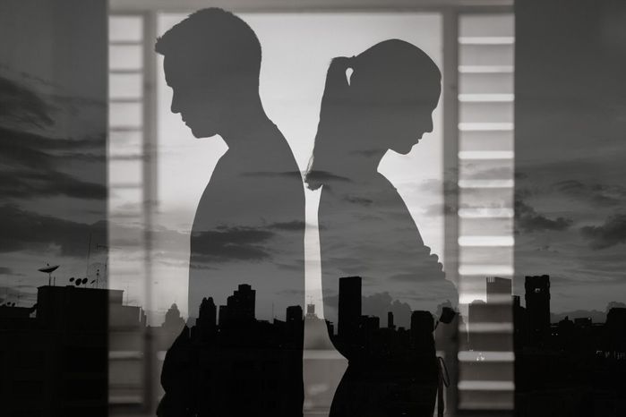 離婚。関係の困難。
