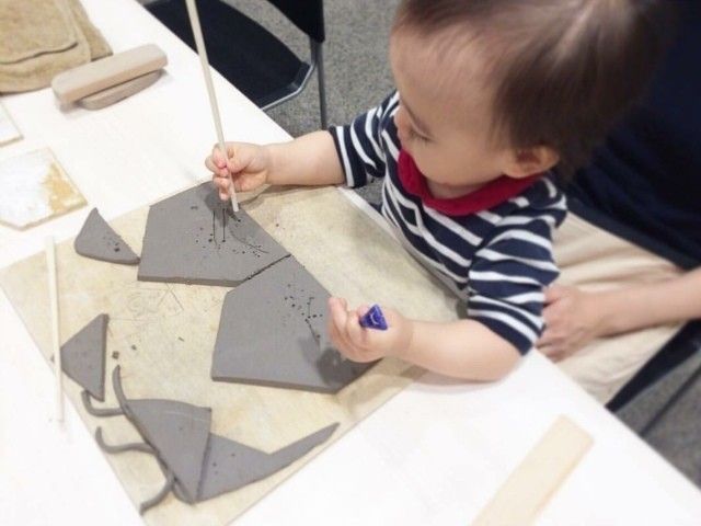 赤ちゃんと陶芸 草履作りも 今アツイ ベビ連れokのワークショップ たまひよ