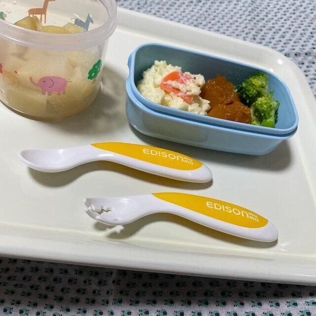 すべらないニトリのノンスリップトレー