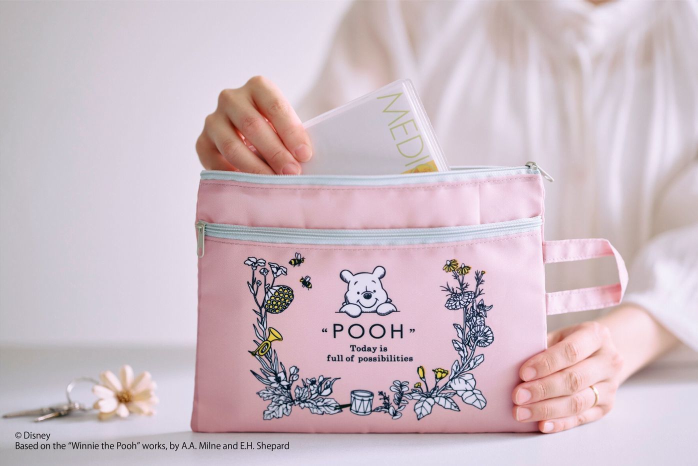 豪華付録 くまのプーさんデザイン 母子手帳ポーチ マタニティストラップがついてくる 初めてのたまごクラブ 秋号が発売中 たまひよ 豪華付録 くまのプーさんデザイン 母子手帳ポーチ マタニティストラップがついてくる 初めてのたまごクラブ 秋号が発売中 たまひよ