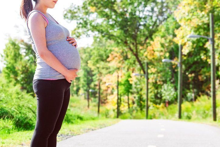 妊娠33週 体重管理のため運動したいがおなかが張って痛む どうしたらいい 専門家q A たまひよ
