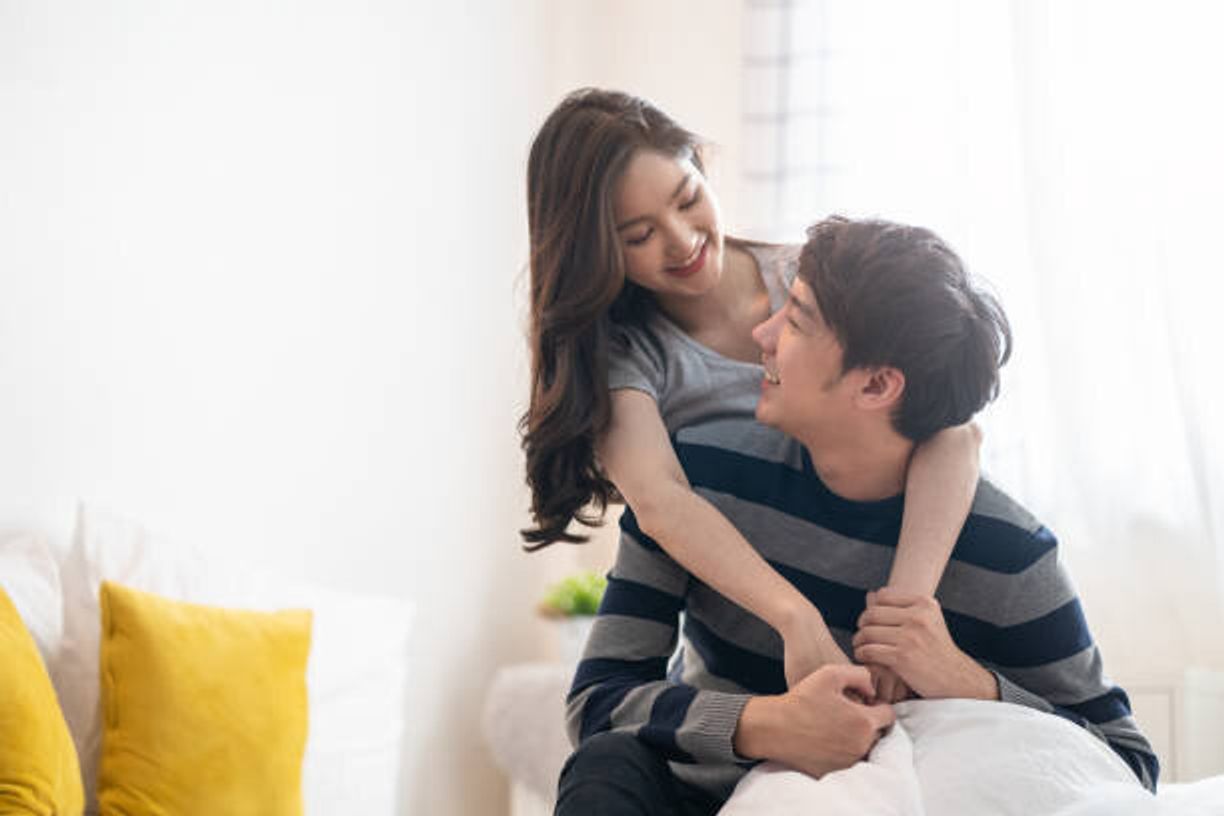 夫とハグ する しない 教えて ママたちのスキンシップ事情 たまひよ 夫とハグ する しない 教えて ママたちのスキンシップ事情 たまひよ