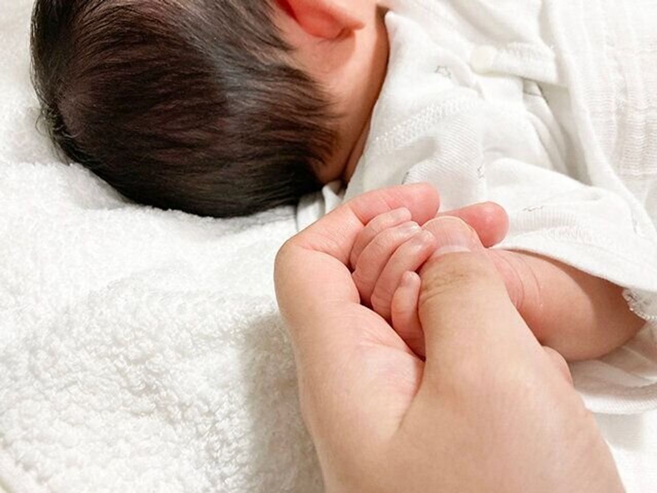 消えてなくなりたい 何もしていなくても自然と涙が 私が産後うつになったときの話 体験談 たまひよ 消えてなくなりたい 何もしていなくても自然と涙が 私が産後うつになったときの話 体験談 たまひよ