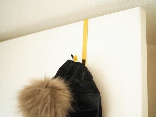 帽子が収納できるシングルドアフック