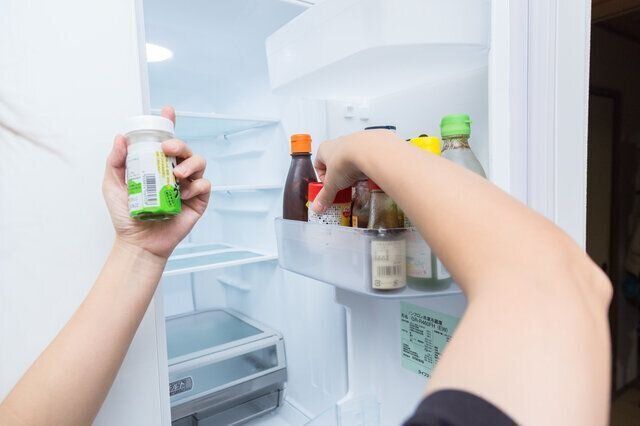 捨てるに捨てられない…。冷蔵庫に眠る調味料たち