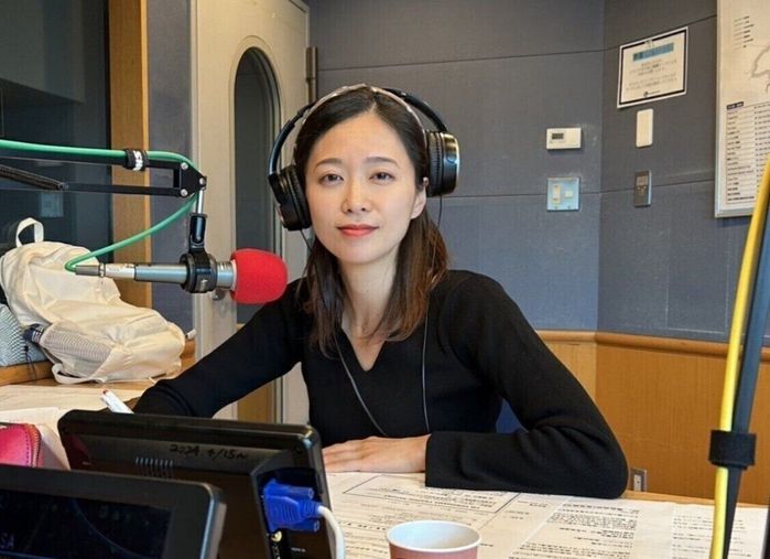 FMヨコハマ「Lovely Day♡」の生放送風景。