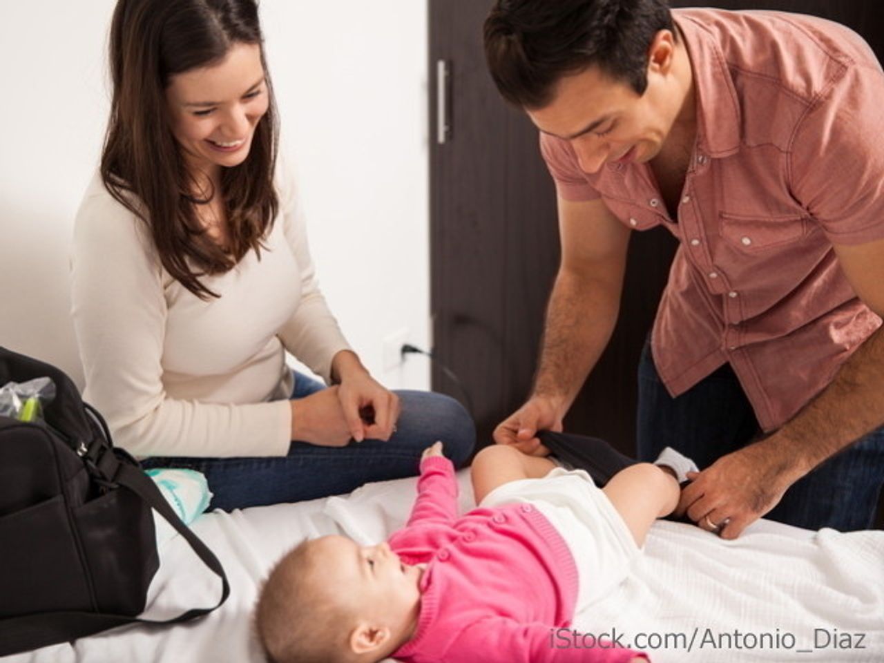 赤ちゃんのおむつ替えのしかたやコツは たまひよ 赤ちゃんのおむつ替えのしかたやコツは たまひよ